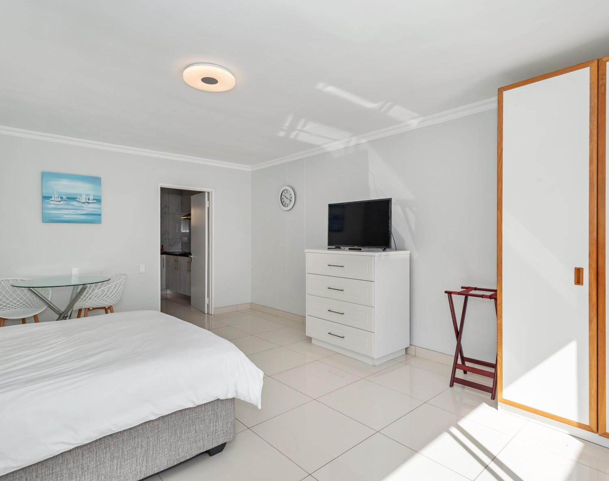 Ocean Way Villas - Self Catering Kaapstad Buitenkant foto