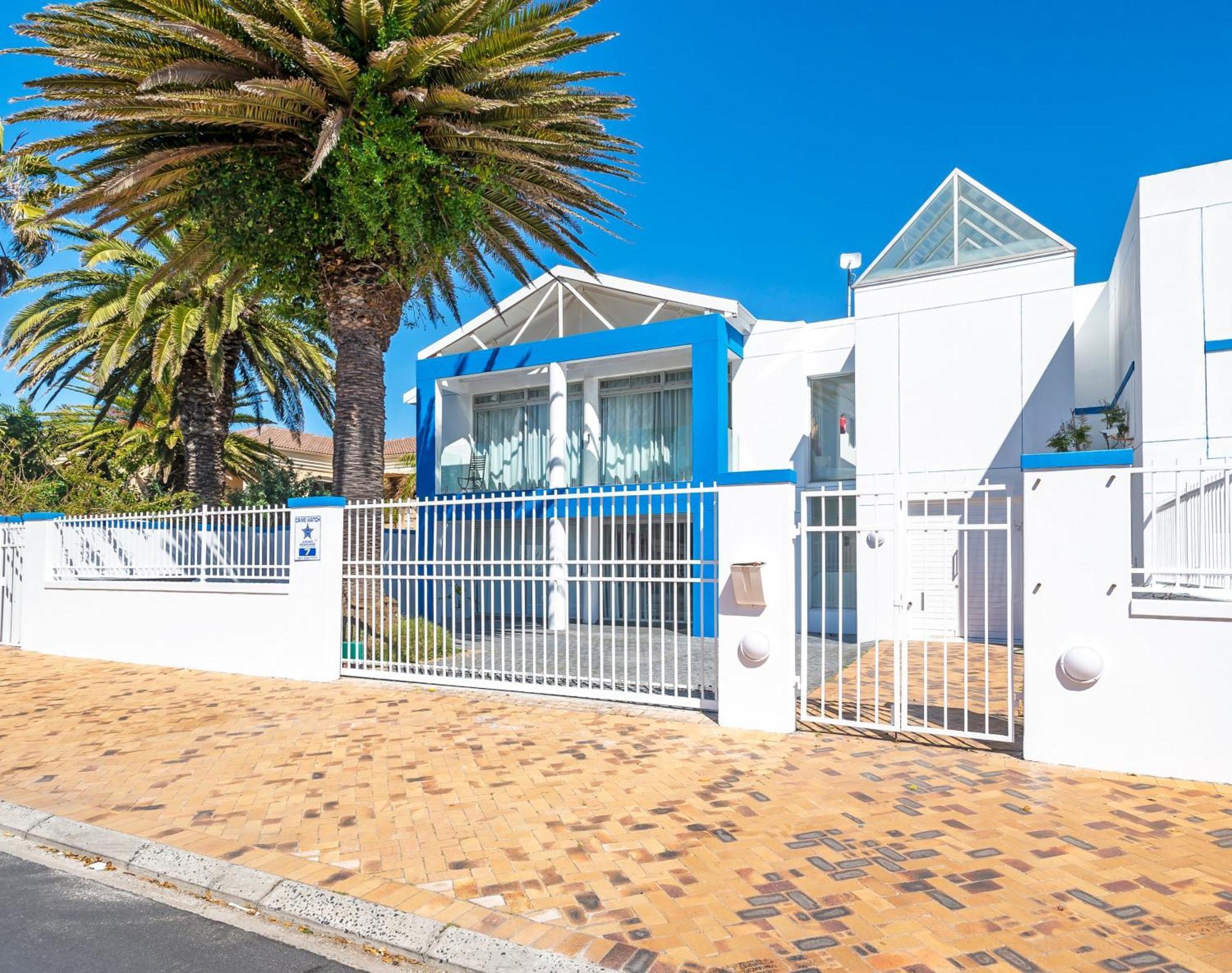 Ocean Way Villas - Self Catering Kaapstad Buitenkant foto