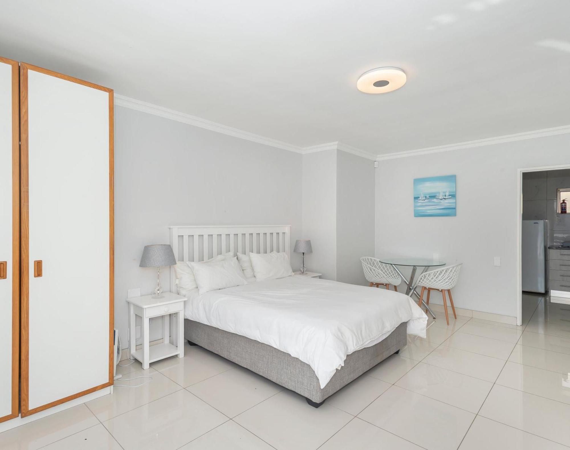 Ocean Way Villas - Self Catering Kaapstad Buitenkant foto